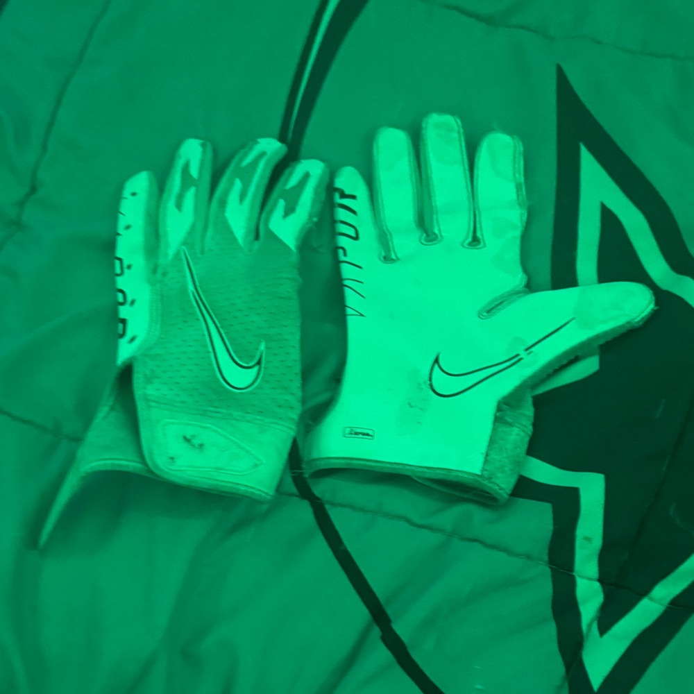 Nike Vibrant Green Athletic Gloves